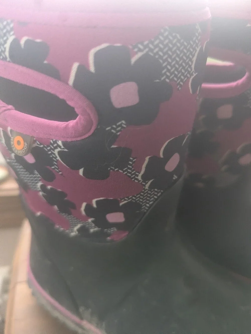 Bogs Youth Size 3 Kids Black and Pink Floral Waterproof Rain Boots